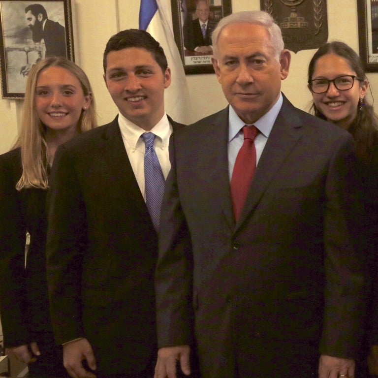 Photo of members of the founding class of LFT students with Prime Minister Netanyahu