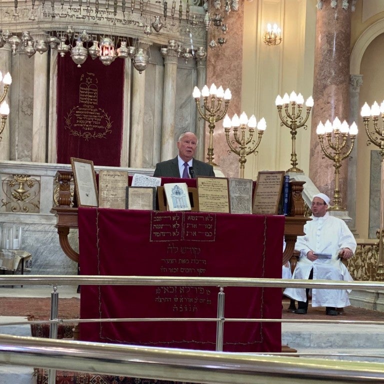 AJC's Andy Baker Addresses Gathering at Egyptian Synagogue