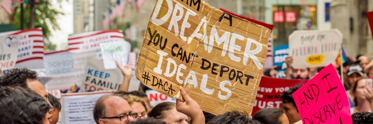 Photo of a march in support of the Dream Act