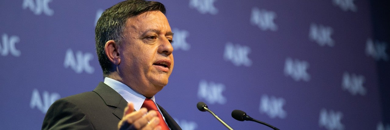 Photo of Labor Party Chairman Avi Gabbay speaking at AJC Global Forum 2018