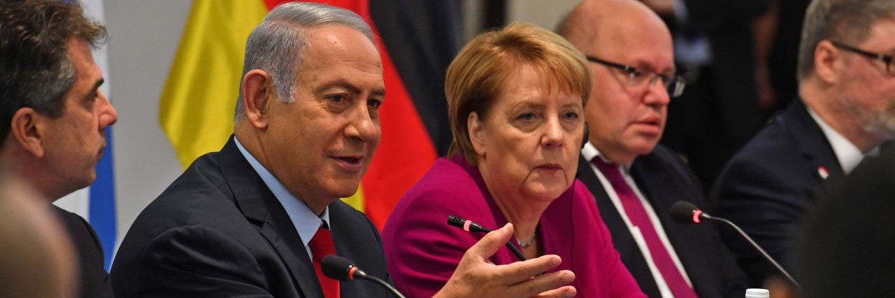 Photo of PM Benjamin Netanyahu and German Chancellor Angela Merkel Meeting with Israeli and German Businesspeople