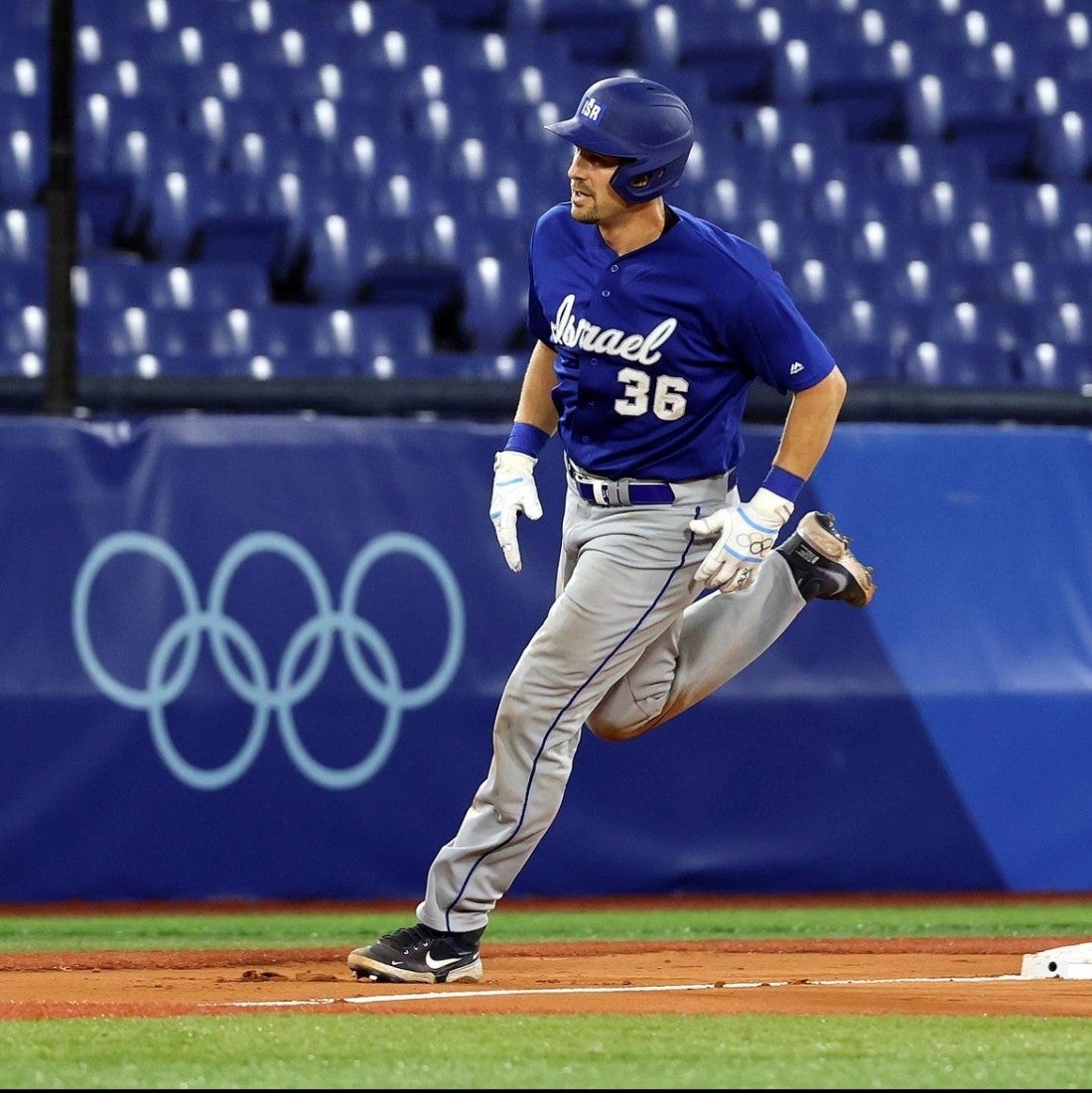 Jewish Blue Jays outfielder a big hit for baseball's hottest team